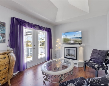 13870 Silver Lake Court - Photo Thumbnail 15