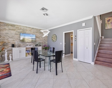 13870 Silver Lake Court - Photo Thumbnail 22