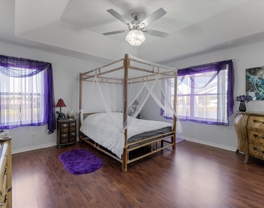 13870 Silver Lake Court - Photo Thumbnail 13
