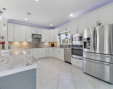 13870 Silver Lake Court - Photo Thumbnail 23