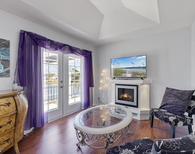 13870 Silver Lake Court - Photo Thumbnail 5
