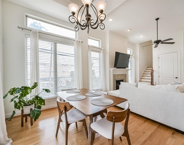 2016 Sabine Street - Photo Thumbnail 7