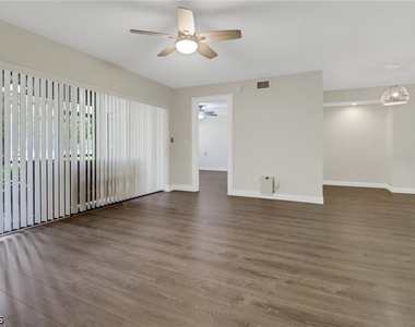 7115 Lakeridge Court - Photo Thumbnail 6