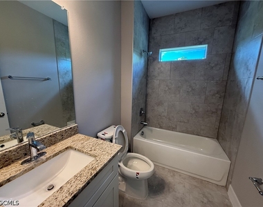 3607 62nd Street W - Photo Thumbnail 21