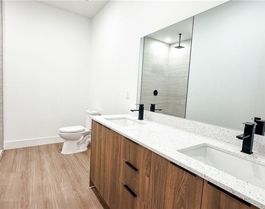 1148 Craft Street E - Photo Thumbnail 15