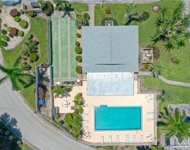7105 Quail Run Court W - Photo Thumbnail 24