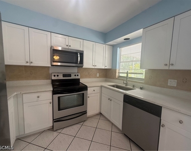 257 Cape Coral Parkway E - Photo Thumbnail 12