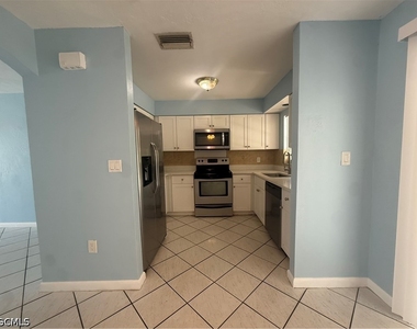 257 Cape Coral Parkway E - Photo Thumbnail 10
