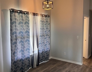 2329 Nw 31st Street - Photo Thumbnail 8