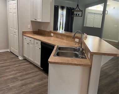 2329 Nw 31st Street - Photo Thumbnail 4