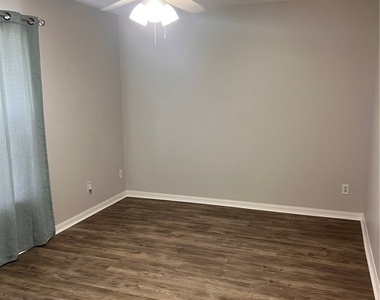 2329 Nw 31st Street - Photo Thumbnail 11