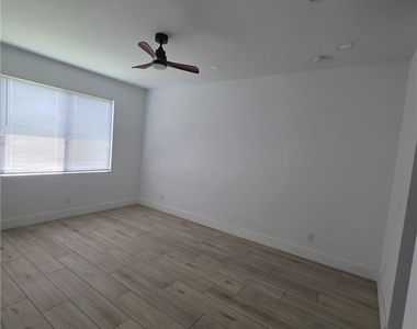 1220 Chiquita Boulevard N - Photo Thumbnail 9