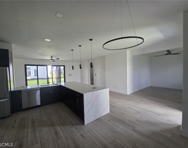 1220 Chiquita Boulevard N - Photo Thumbnail 3