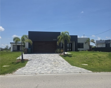 1220 Chiquita Boulevard N - Photo Thumbnail 18
