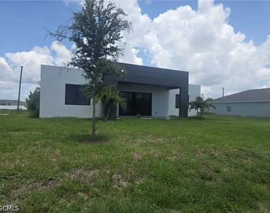 1220 Chiquita Boulevard N - Photo Thumbnail 1