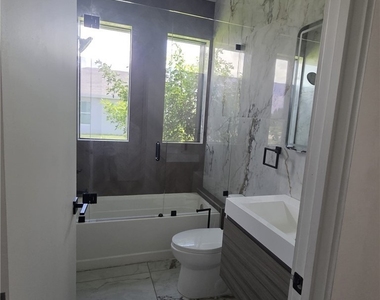1220 Chiquita Boulevard N - Photo Thumbnail 7