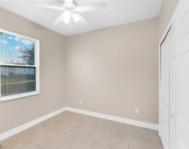 1133 Sw Trafalgar Parkway - Photo Thumbnail 10