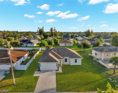 1133 Sw Trafalgar Parkway - Photo Thumbnail 18