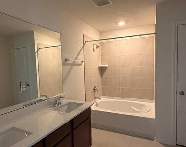 4897 Vida Vista Drive - Photo Thumbnail 14