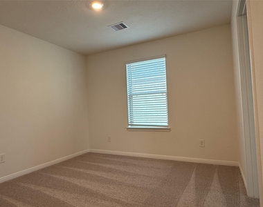 4897 Vida Vista Drive - Photo Thumbnail 6