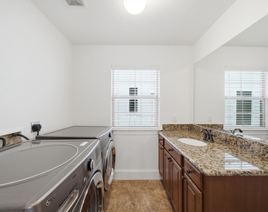 1007 Kern Street - Photo Thumbnail 23