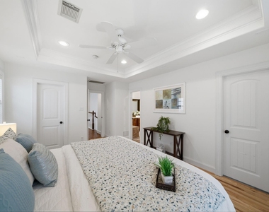 1007 Kern Street - Photo Thumbnail 16