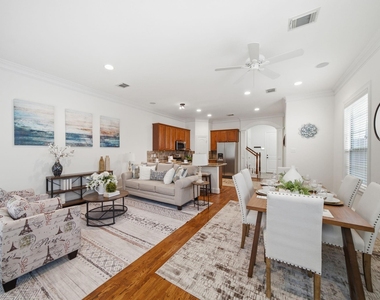 1007 Kern Street - Photo Thumbnail 10