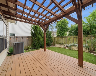 1007 Kern Street - Photo Thumbnail 27