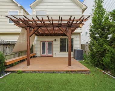 1007 Kern Street - Photo Thumbnail 30