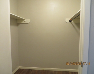 8716 Club House Drive - Photo Thumbnail 8