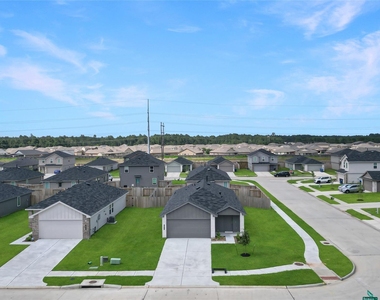 18317 Reimann Lane - Photo Thumbnail 27