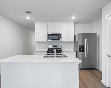 18317 Reimann Lane - Photo Thumbnail 7