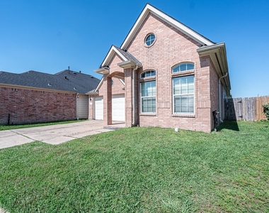 10306 Gerlach Street - Photo Thumbnail 14