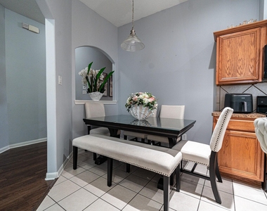 10306 Gerlach Street - Photo Thumbnail 8