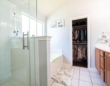10306 Gerlach Street - Photo Thumbnail 7