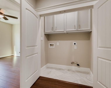 1244 W 26th Street - Photo Thumbnail 33