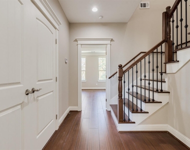 1244 W 26th Street - Photo Thumbnail 31