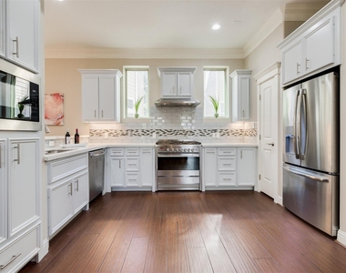 1244 W 26th Street - Photo Thumbnail 14