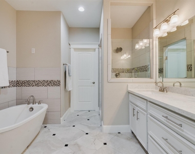 1244 W 26th Street - Photo Thumbnail 40