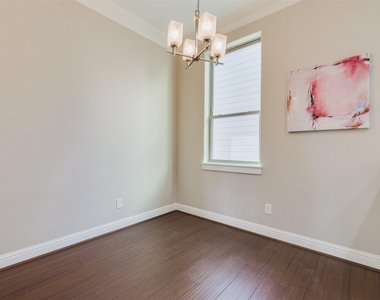 1244 W 26th Street - Photo Thumbnail 11