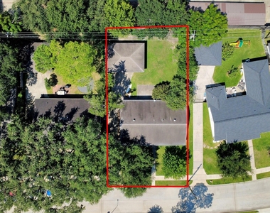 7610 Highmeadow Drive - Photo Thumbnail 9