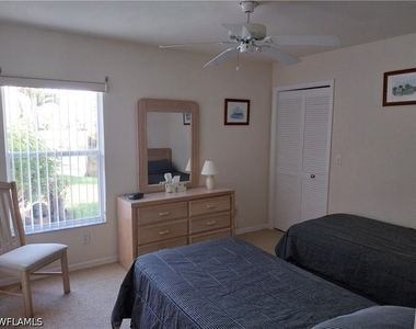 449 Dundee Court - Photo Thumbnail 23
