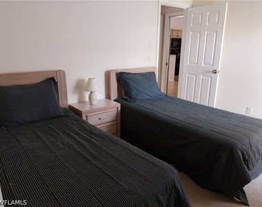 449 Dundee Court - Photo Thumbnail 22