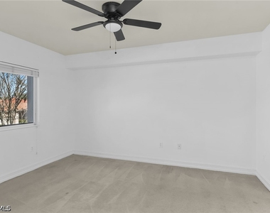 7835 Regal Heron Circle - Photo Thumbnail 18