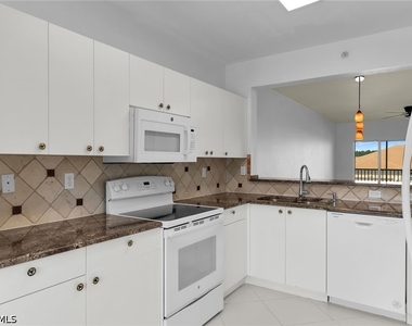 7835 Regal Heron Circle - Photo Thumbnail 4