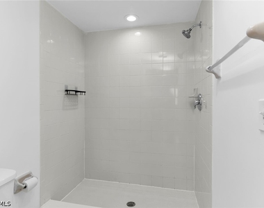 7835 Regal Heron Circle - Photo Thumbnail 21