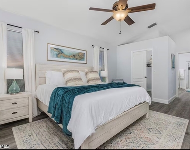 1537 Vintage Lane - Photo Thumbnail 2