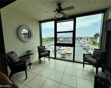 801 River Point Drive - Photo Thumbnail 13