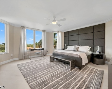 6597 Nicholas Boulevard - Photo Thumbnail 7