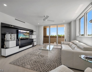 6597 Nicholas Boulevard - Photo Thumbnail 14